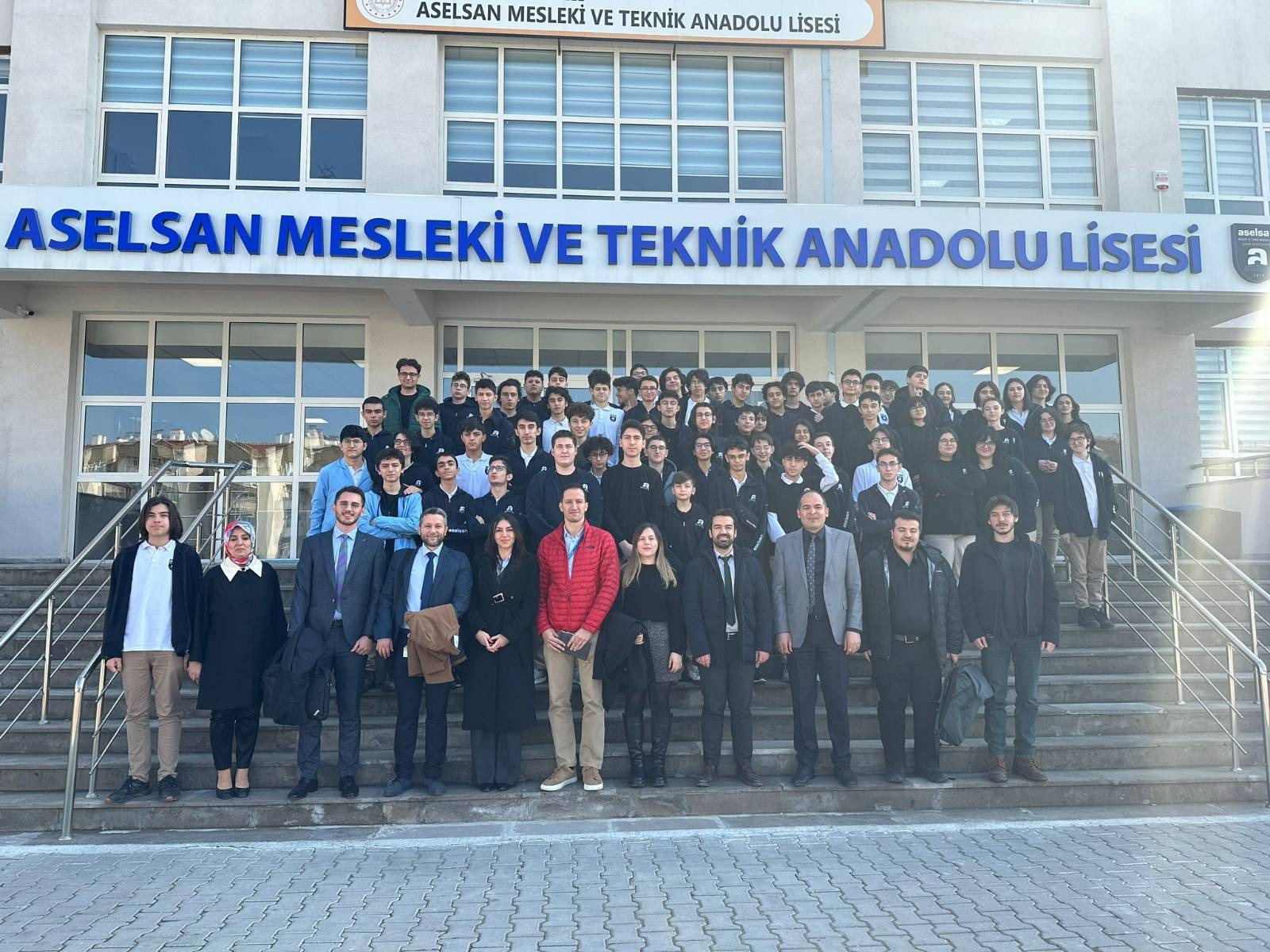 ASELSAN Mesleki ve Teknik Anadolu Lisesi’nde "Savunma Sanayii Alanında Yapay Zekânın Kullanımı" Başlıklı Söyleşi Gerçekleştirildi